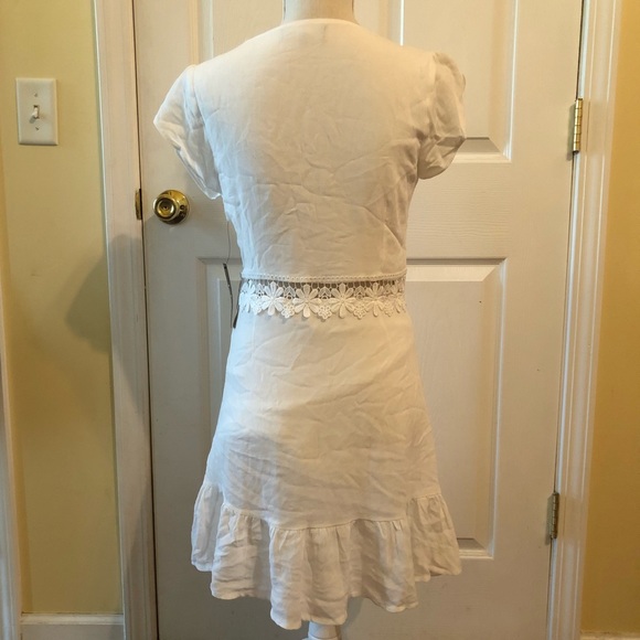 Lulu’s White Mini Dress Size Small NWT - Picture 3 of 9